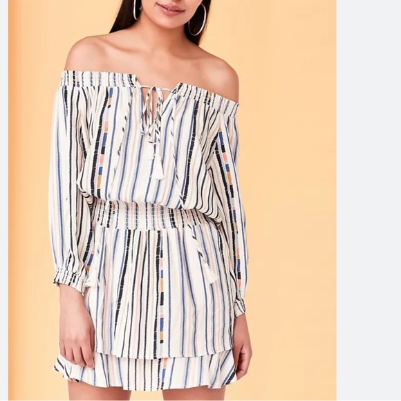 Astr Dresses & Skirts - Astr Blair striped off the shoulder blouson dress m